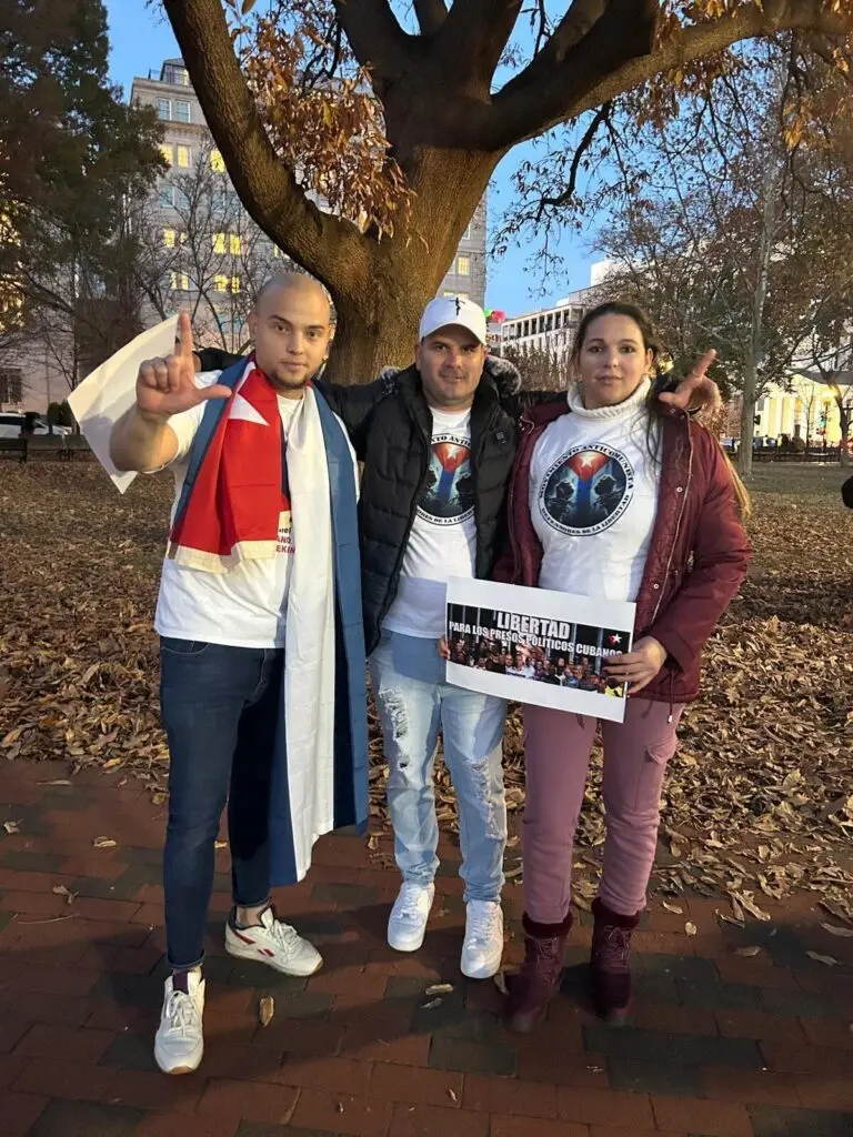 Members of the Movement in the streets
