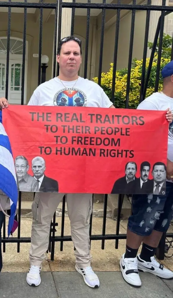 'The real traitors': a denunciation in Washington D.C.
